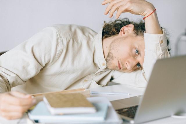 5 Work-Life Balance Strategies to Boost Employees' Productivity and Morale